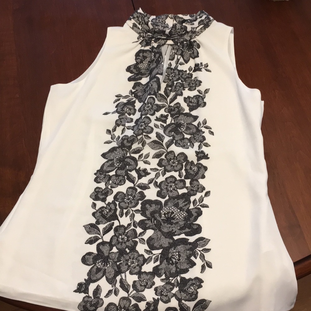 White House Black Market sleeveless top